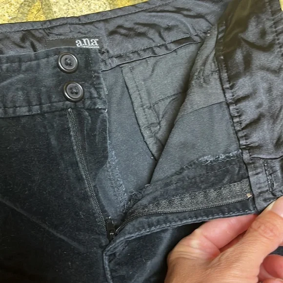 Two EUC velour, capris, one Ann Taylor/ one A.N.A - Picture 11 of 16